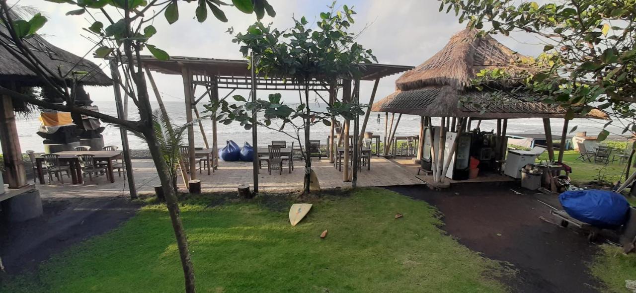 Keramas Surf Hostel エクステリア 写真